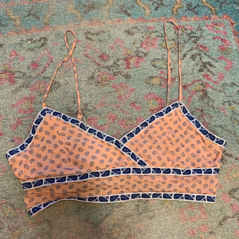 urban outfitters crop top